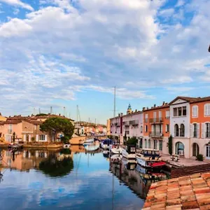 Appartement 30 M De La, Grimaud